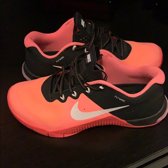 Nike Shoes - Nike Women’s size 7.5 Nike Shoes - Nike Women’s size 7.5